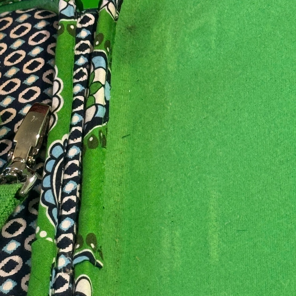 Vera Bradley Laptop Bag Cupcake Green Retired Cottagecore Polka Dots Mandela - Picture 16 of 16